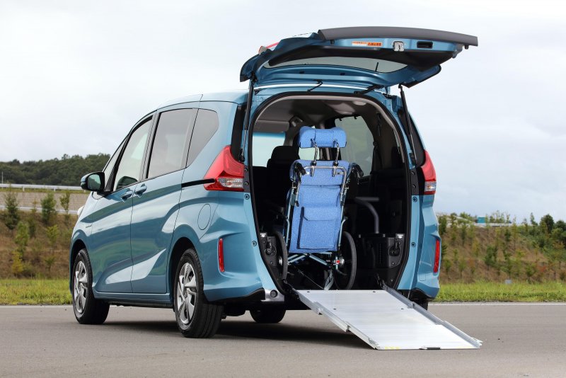 Honda freed 2016