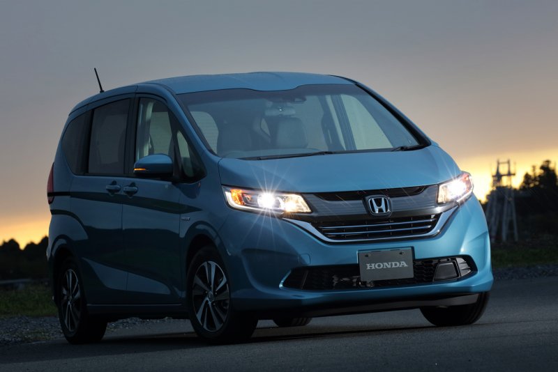 Honda freed Minivan 2014