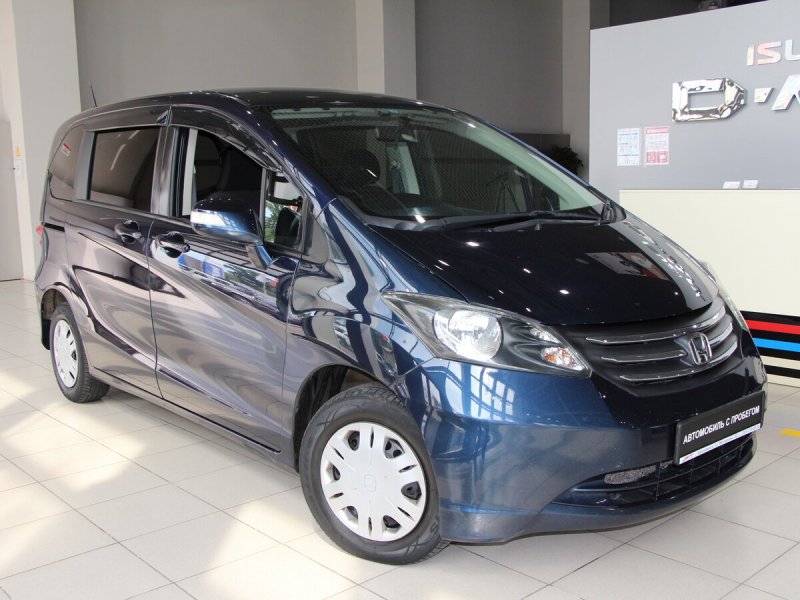 Honda freed 2008
