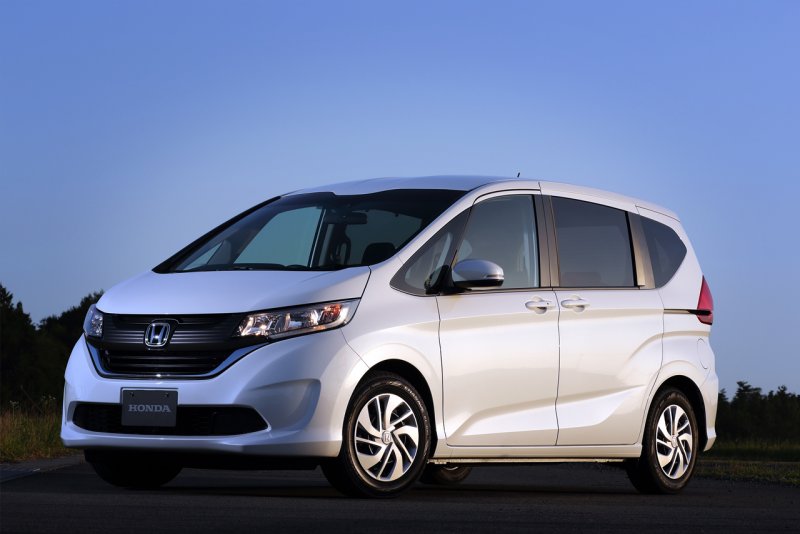 Honda freed 2016