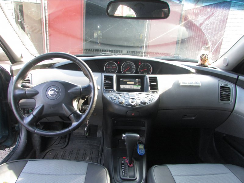 Nissan primera III (p12) салон