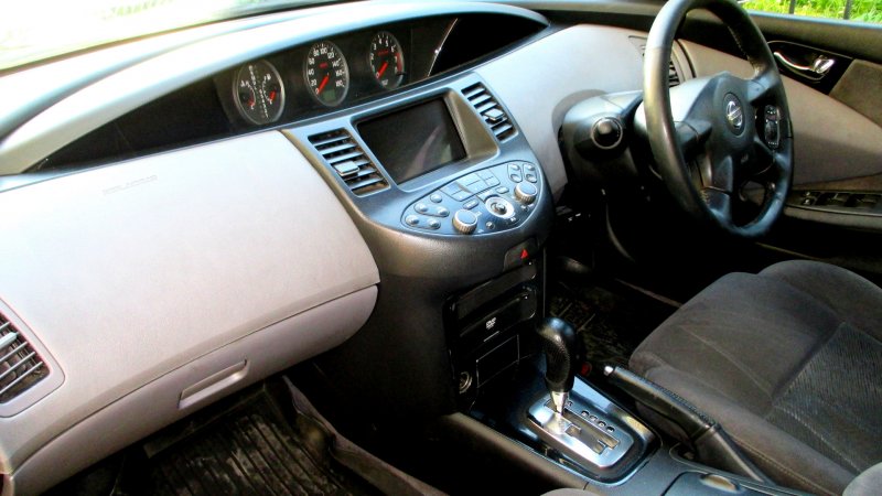 Nissan primera 2003 салон