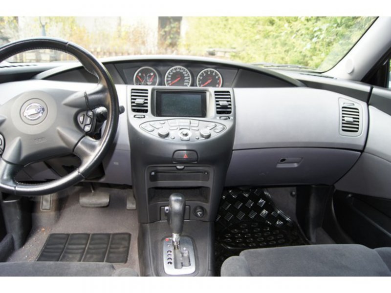 Nissan primera III (p12) салон