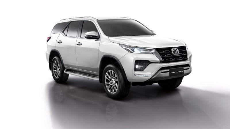 Toyota Fortuner TRD Sportivo (2021)
