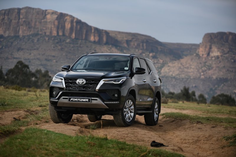 Высота Toyota Fortuner II