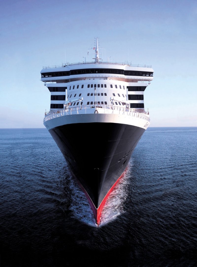 Круизный лайнер Queen Mary 2