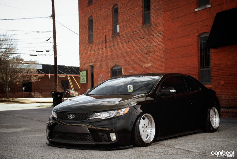 Kia Cerato Koup stance