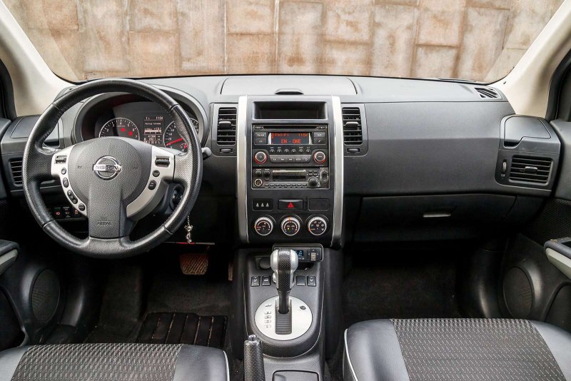 Nissan x-Trail t31 салон