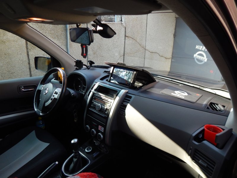 Nissan x-Trail 2011 Торпедо