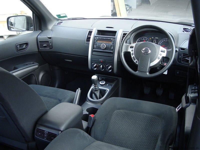Nissan x-Trail t-31 2008 салон