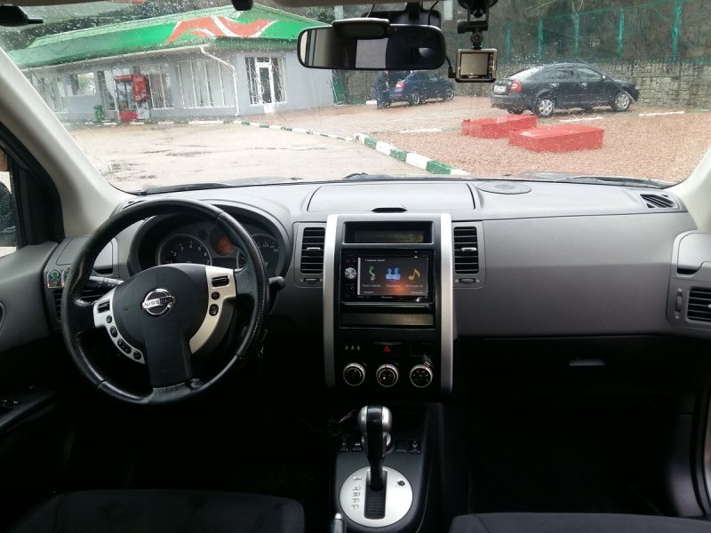 Nissan x-Trail 2007 панель