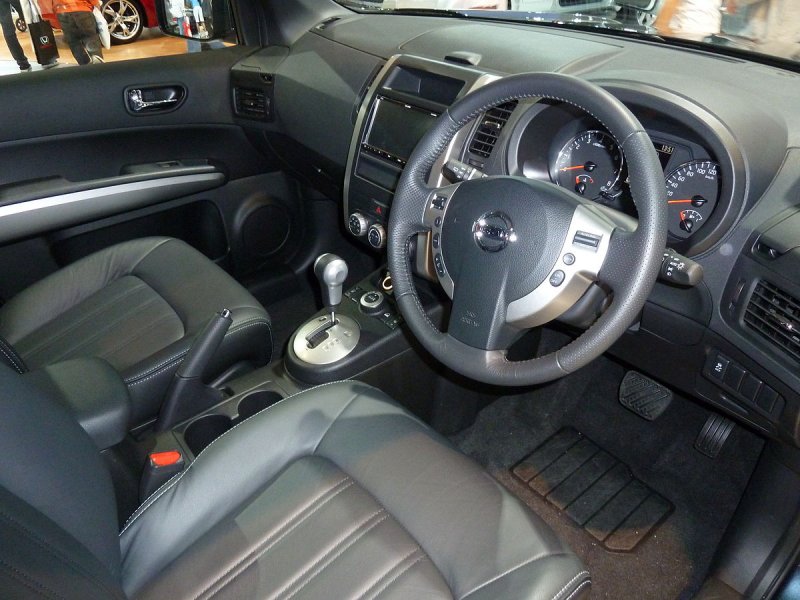 Nissan x-Trail t31 салон