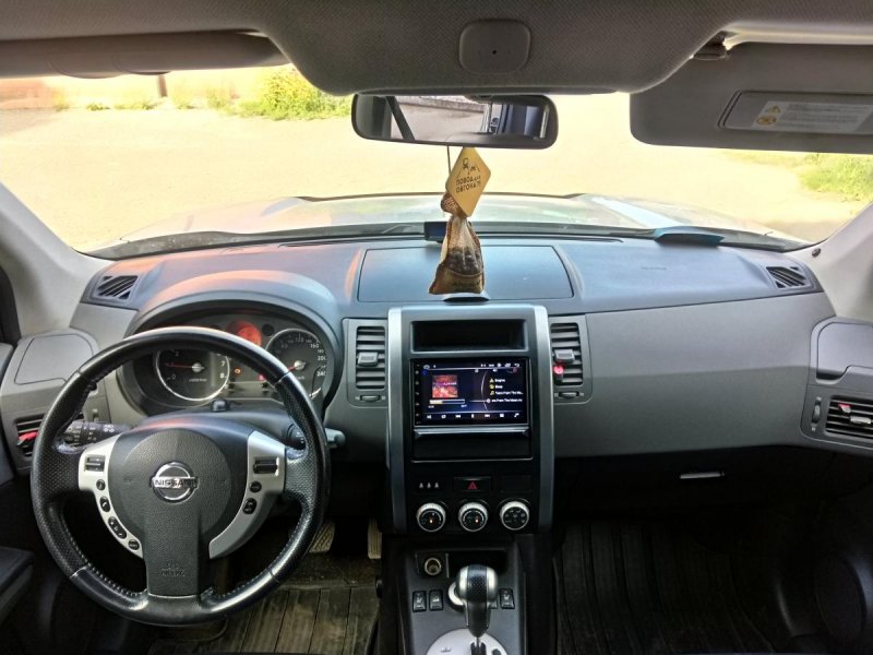 Nissan x-Trail 2007 панель