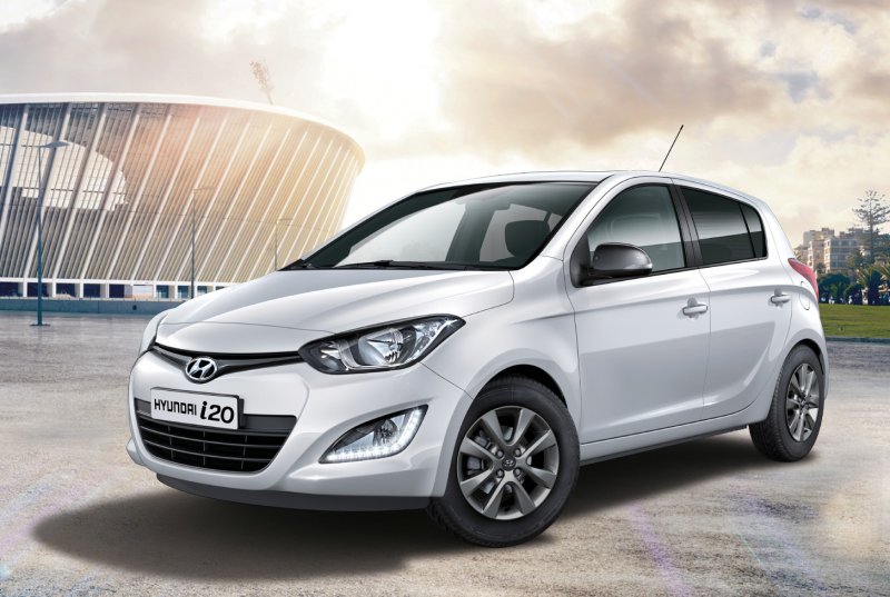 Hyundai i20 серый