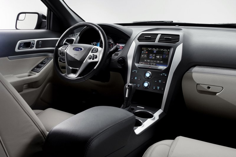 Ford Explorer 2011 Interior
