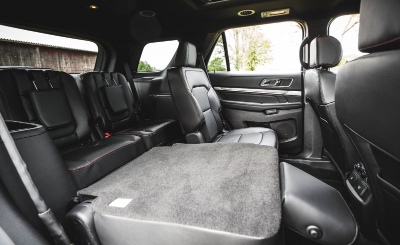 Ford Explorer 2017 салон