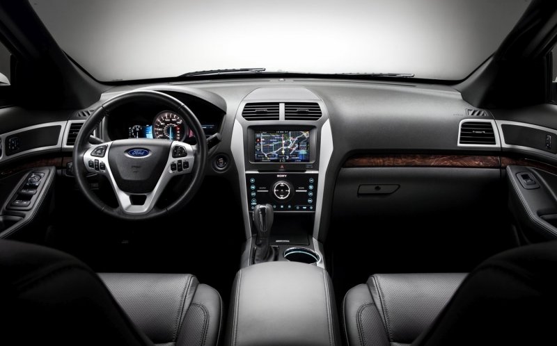 Ford Explorer 2014 салон