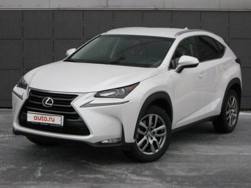 Lexus NX 200 белый