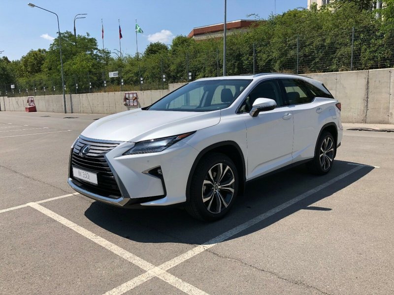 Новый Лексус RX 350 белый