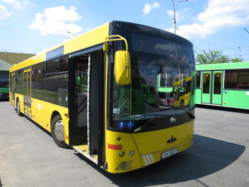 МАЗ 203