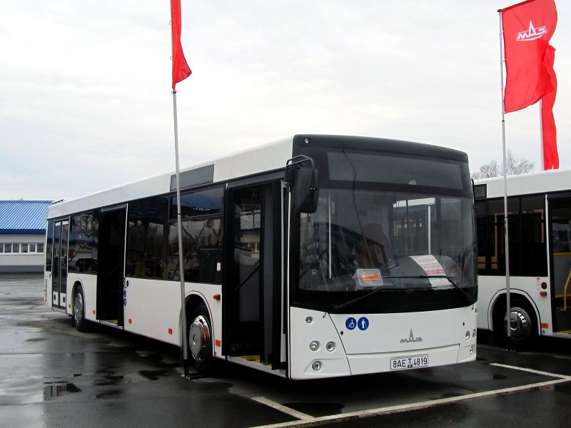 МАЗ 203085