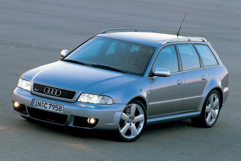 Audi rs4 b5