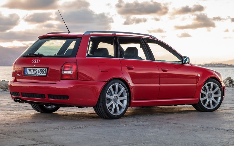 Audi rs4 2000 Авант
