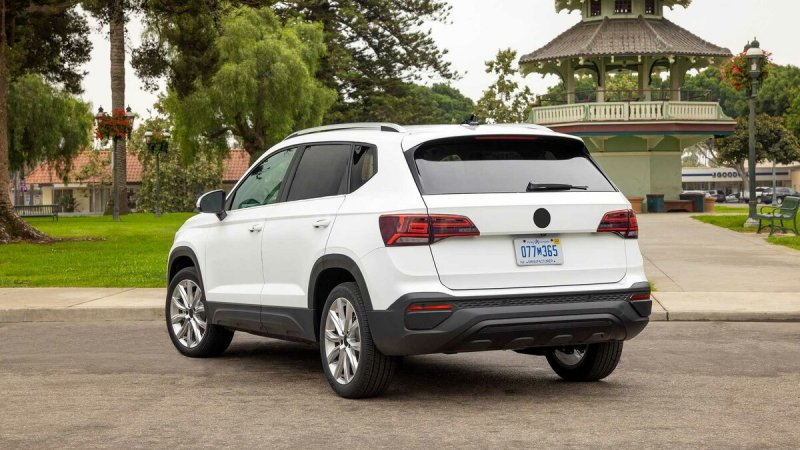 Volkswagen Taos и Tiguan