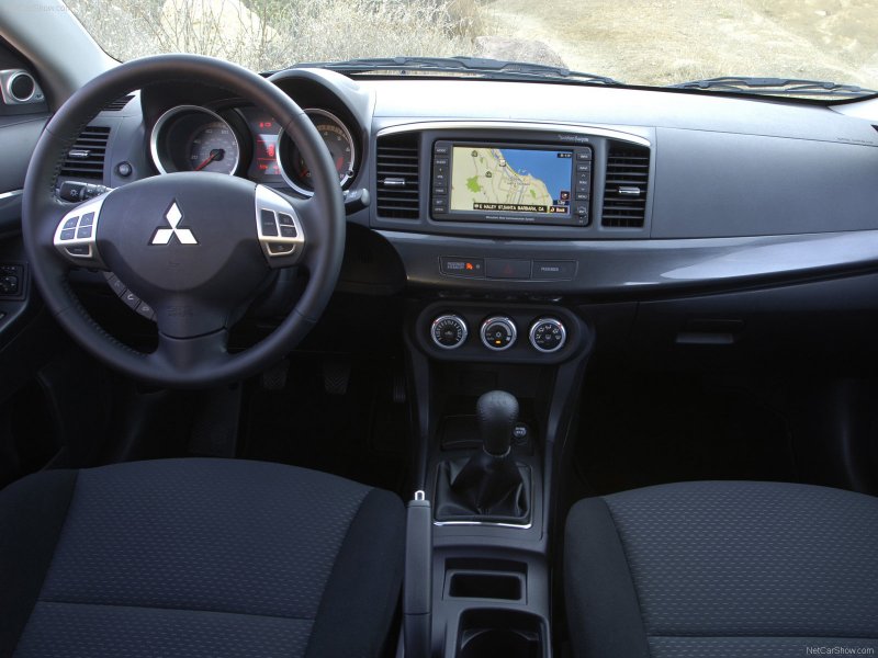 Mitsubishi Lancer 2008 салон