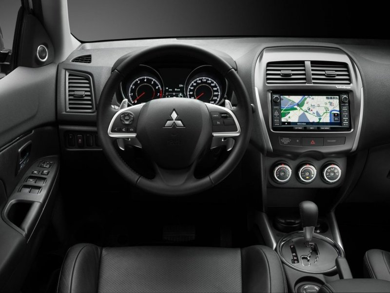 Mitsubishi ASX 2012 салон