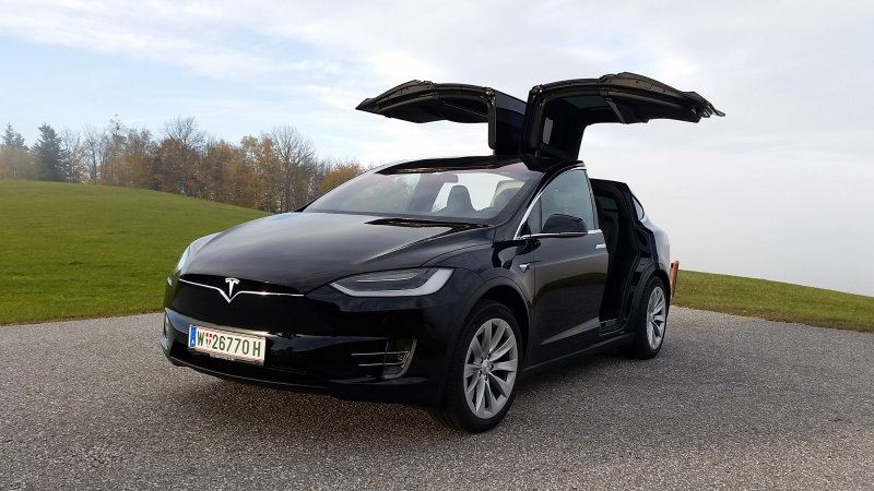 Tesla model s 90d