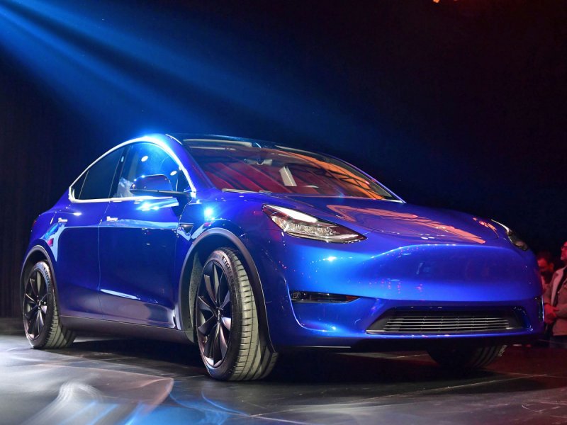 Машина Tesla model x 2020