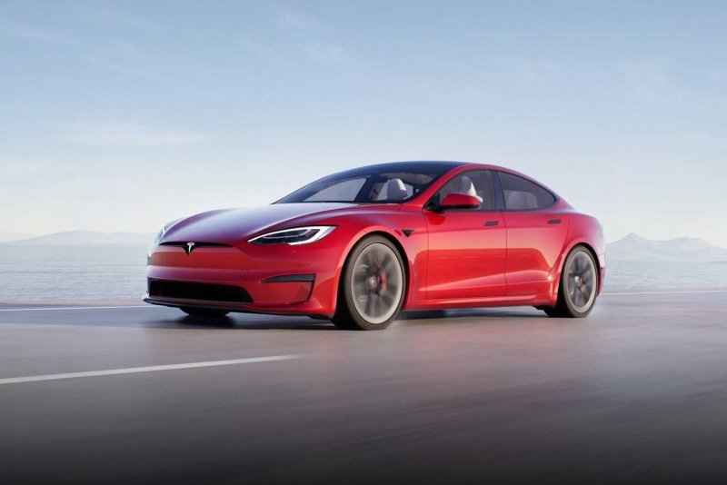 Новая Tesla model s 2021