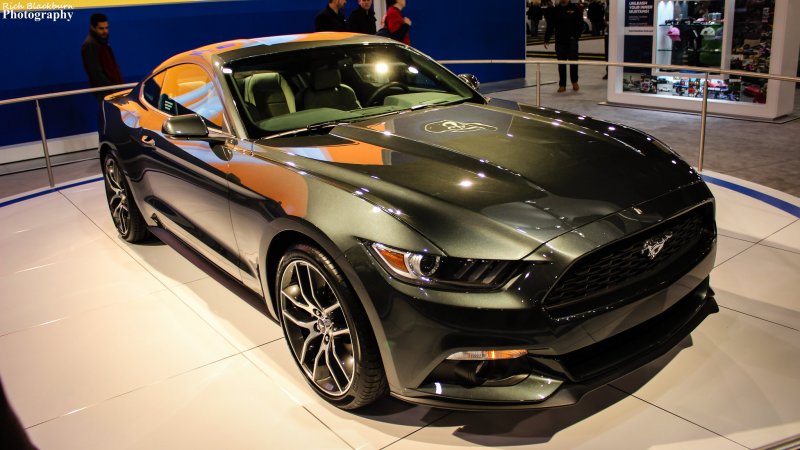 Форд Мустанг Boss 302