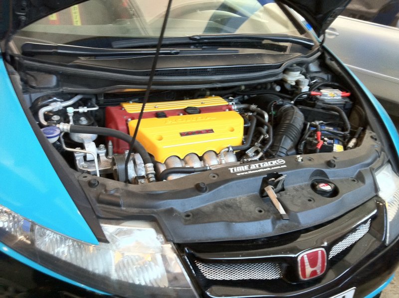 Honda Civic 2008 под капотом