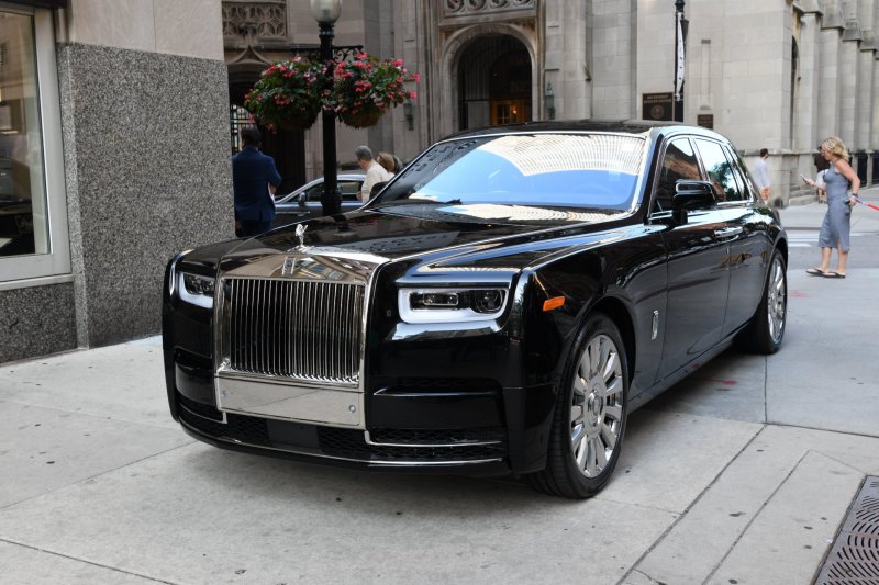 Rolls Royce Phantom новый