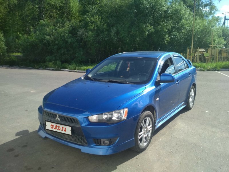 Митсубиси Лансер 2008 синяя