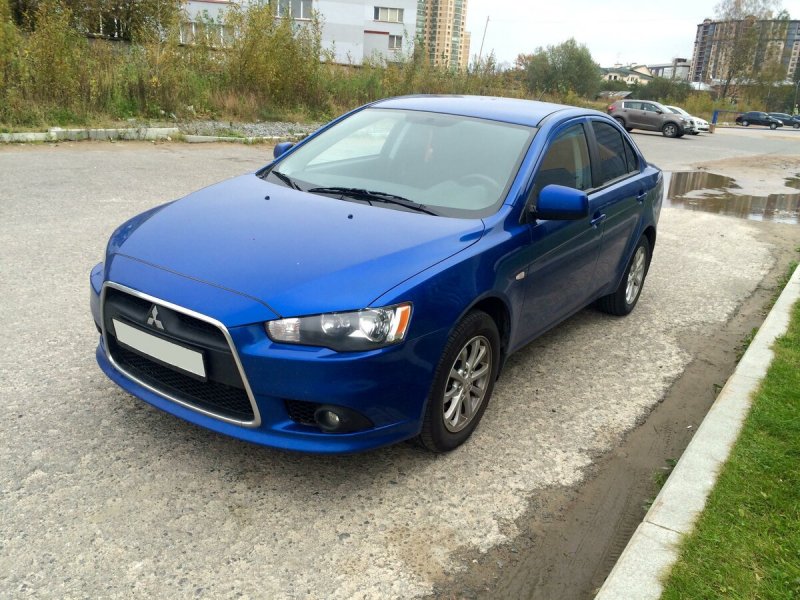 Mitsubishi Lancer 2008 1.8 голубой