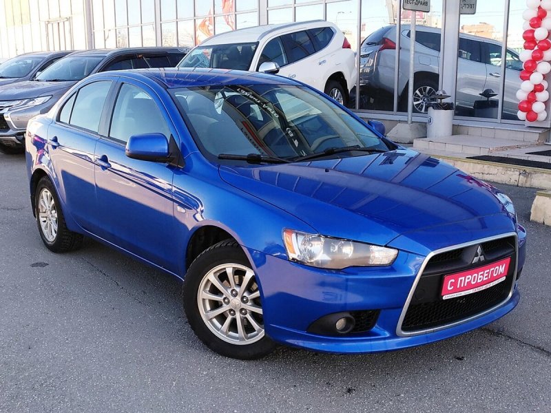 Mitsubishi Lancer 10 Рестайлинг голубой