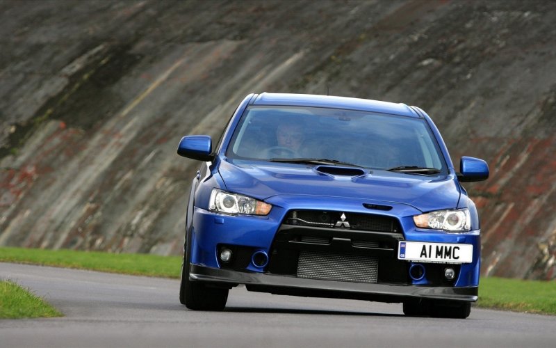 Lancer Evolution FQ 400