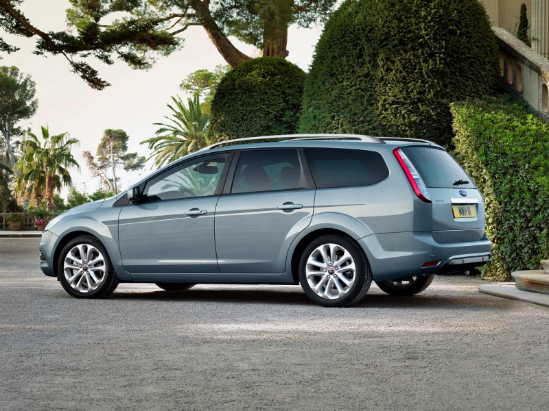 Ford Focus 2011 универсал