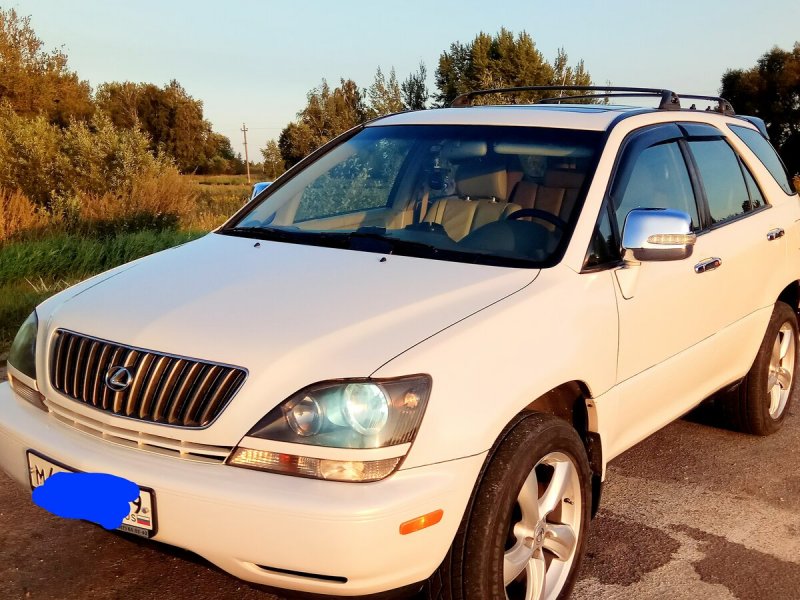 Лексус РХ 300 1999 года