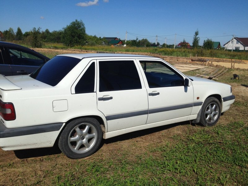 Volvo 850 White