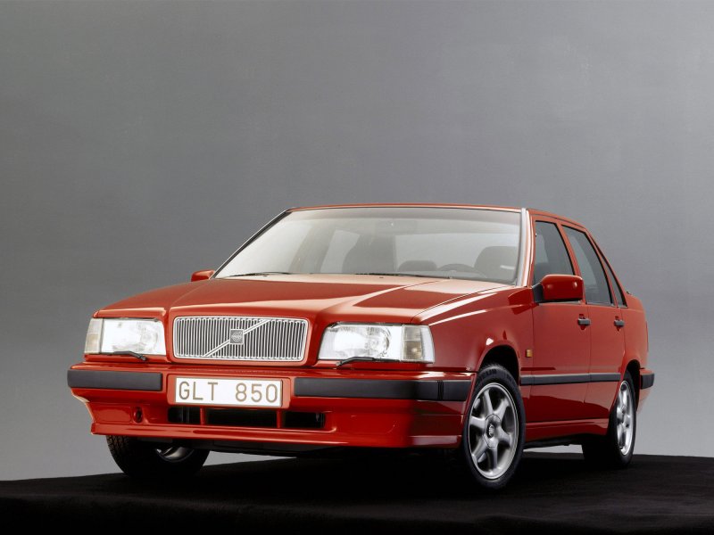 Volvo 850 sedan