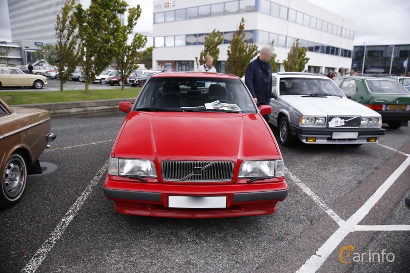 Volvo 850 седан