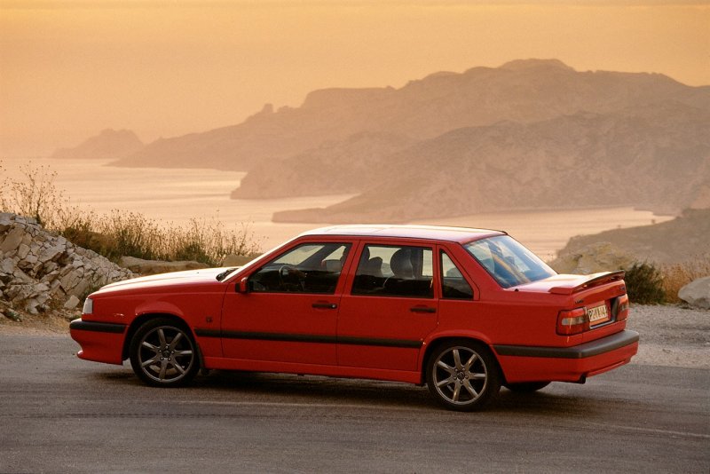 Volvo 850 t5r Red