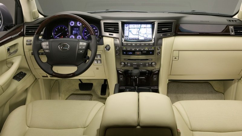 Lexus LX 570 2008 салон