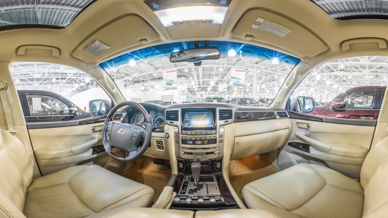 Lexus LX 570 салон