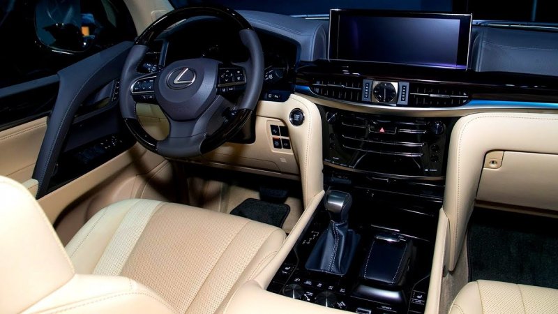 Lexus LX 570 2020 салон