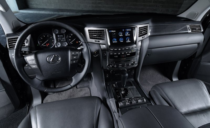 Lexus LX 570 салон